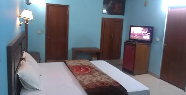 Hotel O Golden Δελχί