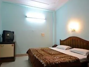 Hotel O Golden Δελχί