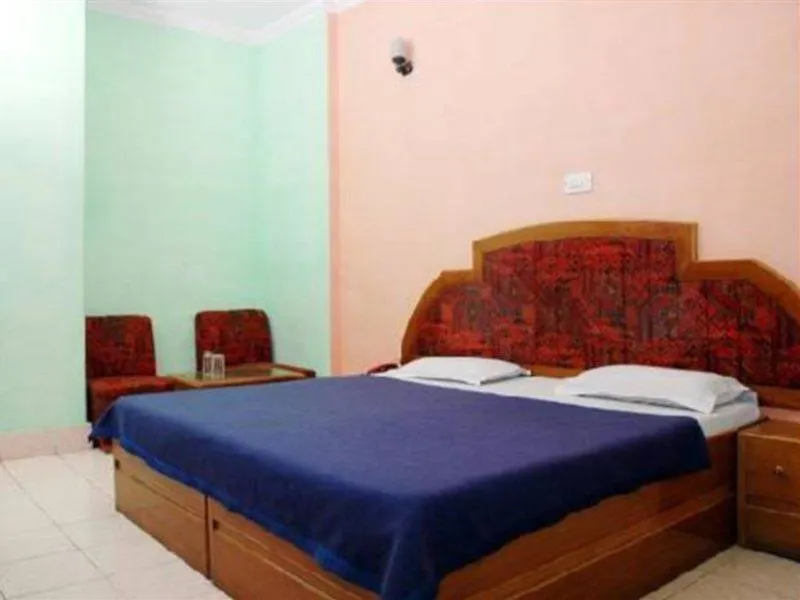 Hotel O Golden Δελχί