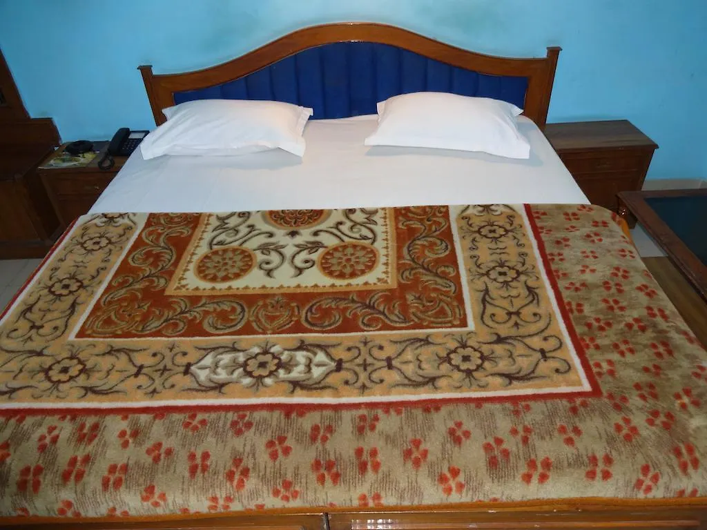 Hotel O Golden Δελχί