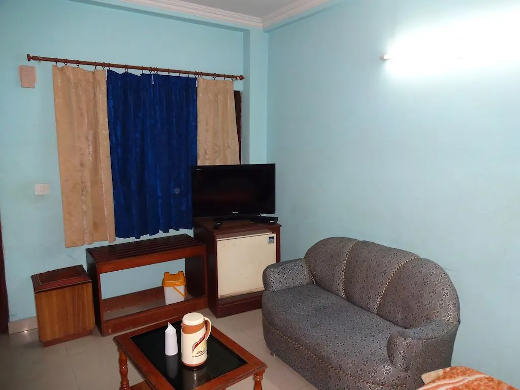 Hotel O Golden Δελχί