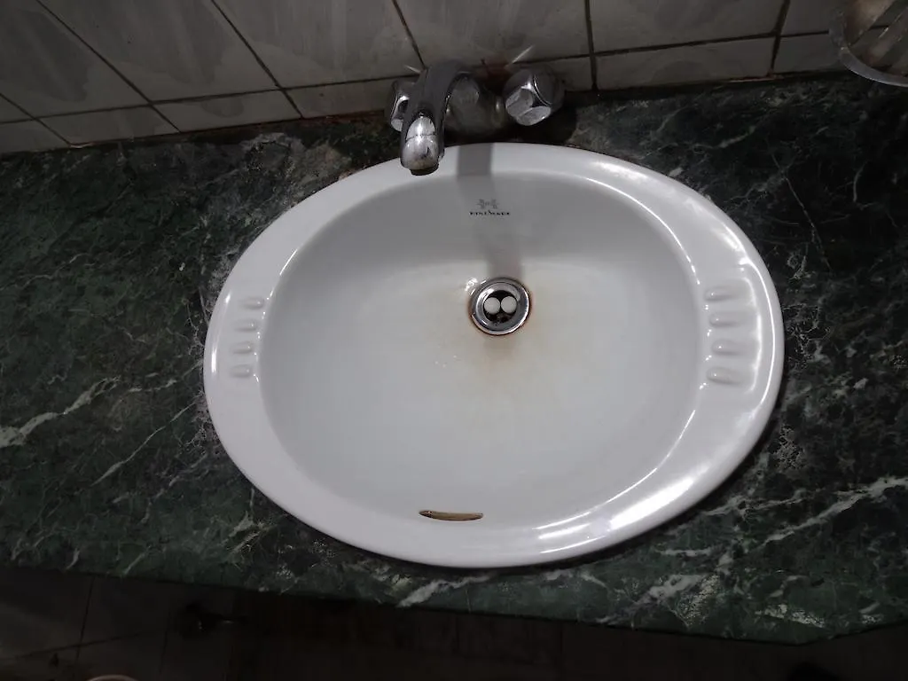 Hotel O Golden Δελχί