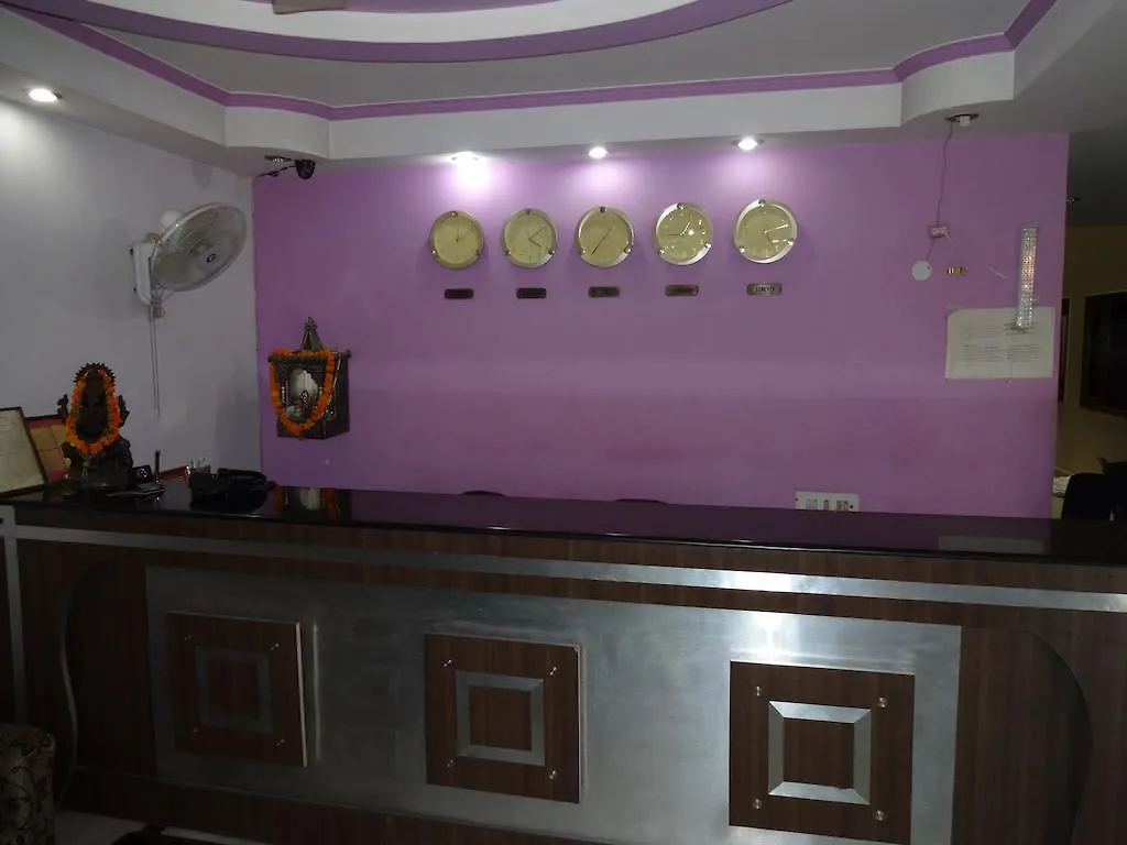 Hotel O Golden Δελχί