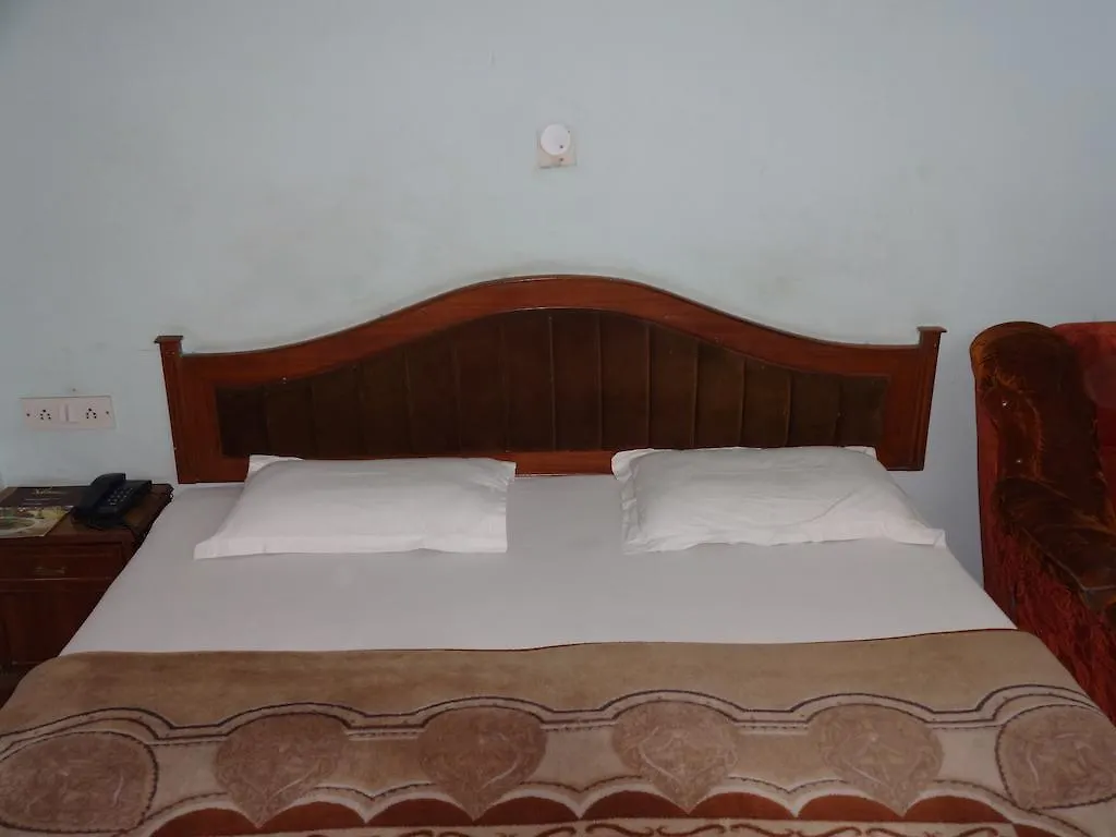 Hotel O Golden Δελχί